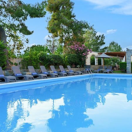 Stefania Hotel Amarynthos Bagian luar foto