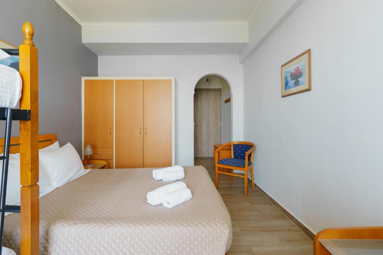 Stefania Hotel Amarynthos Bagian luar foto