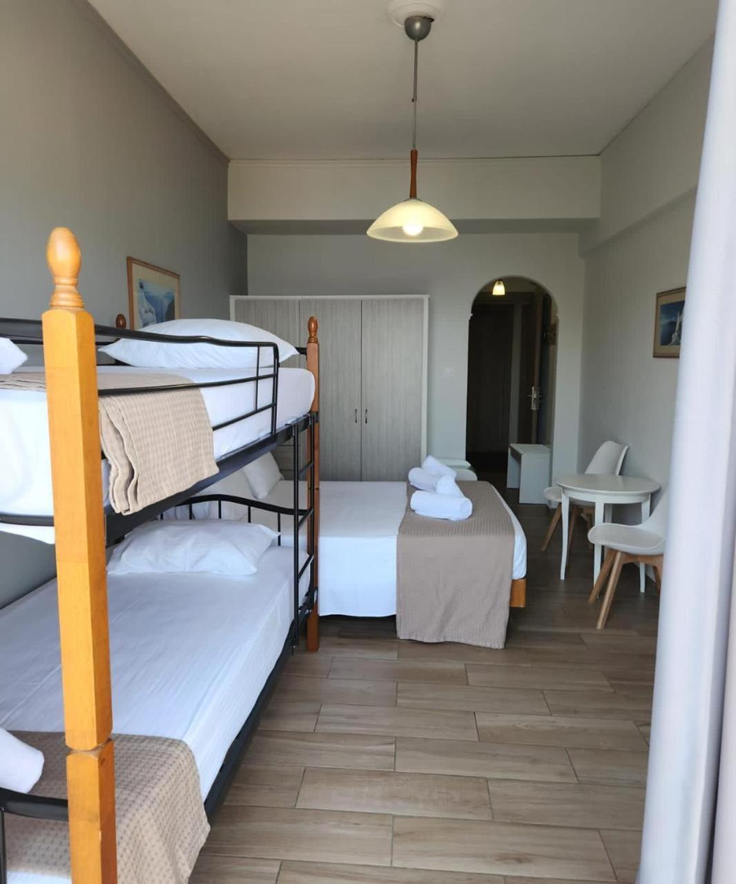 Stefania Hotel Amarynthos Bagian luar foto